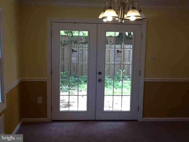 2229 Dawn Ln, Temple Hills, MD 20748 - photo 6