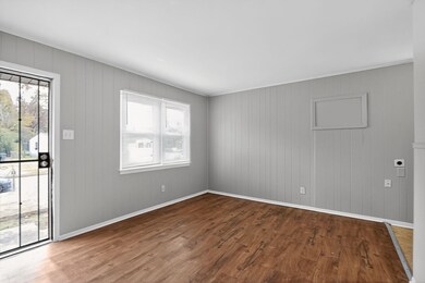 963 Leacrest Ave, Memphis, TN 38109 - photo 6