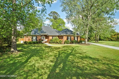 107 Marlo Cir, Jacksonville, NC 28540 - photo 3