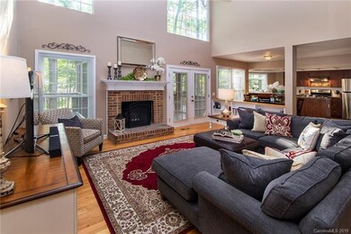 12738 Cliffcreek Dr, Huntersville, NC 28078 - photo 3