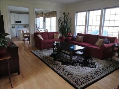 190 Fieldstone Ln, Saunderstown, RI 02874 - photo 6