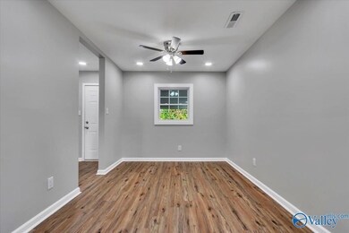 133 Wilkenson Dr NE, Huntsville, AL 35811 - photo 6