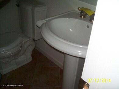 1/2 bath