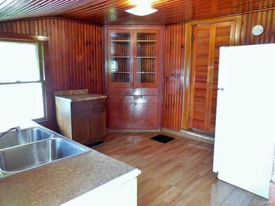 215 W Terrace Ave, Hannibal, MO 63401 - photo 3