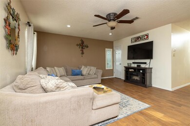 1606 Bonner Rd, Gainesville, TX 76240 - photo 6