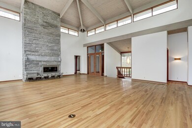 1724 Dressage Dr, Reston, VA 20190 - photo 5