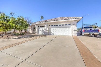 4515 Goen Way, Las Vegas, NV 89121 - photo 2