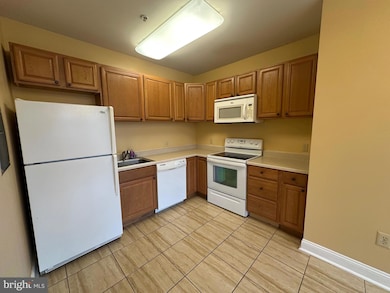 422 W Franklin St unit 1B, Baltimore, MD 21201 - photo 5