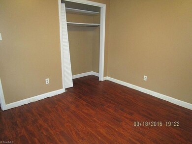 Lower level BR