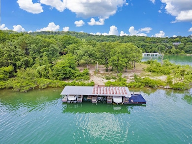 TABLE ROCK LAKE HOME