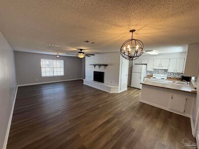 6931 Falcon Dr, Pensacola, FL 32526 - photo 4