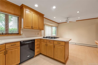 87 Hillturn Ln, Roslyn Heights, NY 11577 - photo 6