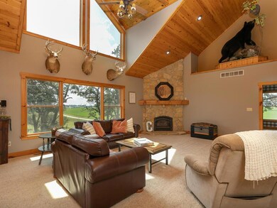 24892 575th St Mantorville MN 55955 USA-005-002-Li