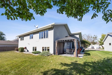 2524 38 1 2 Ave S, Fargo, ND 58104 - photo 3