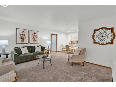 820 E 3rd St, Molalla, OR 97038 - photo 6