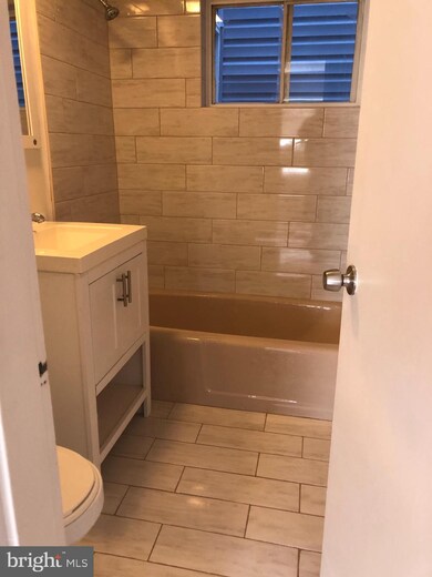 7403 18th Ave unit 102, Hyattsville, MD 20783 - photo 5