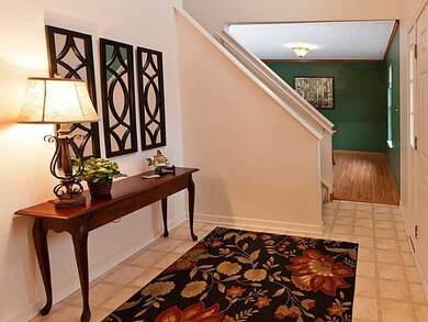 Entry/Foyer.