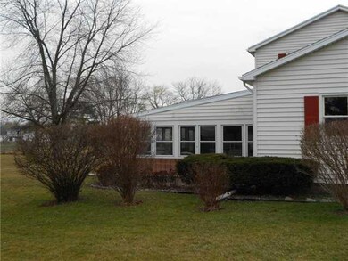 Porch - Enclosed enclosed  3 season room