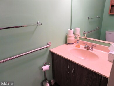 182 Leedom Way unit 12, Newtown, PA 18940 - photo 6