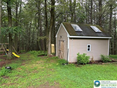 105 Aspen Way, Palmerton, PA 18071 - photo 5