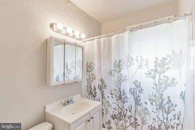 765 Pennsylvania Ave, Wallingford, PA 19086 - photo 5