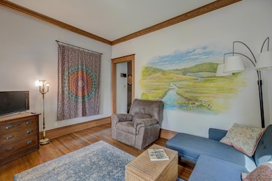 102 Western Ave N #1-32.jpg