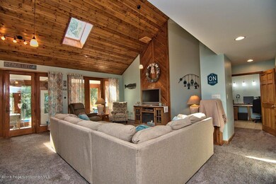 409 Edgar St, Olyphant, PA 18447 - photo 6