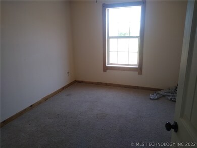 10484 N Yale Ave, Sperry, OK 74073 - photo 4