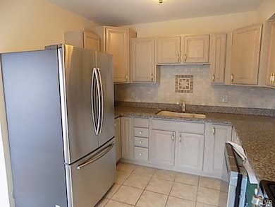 1532 Creekside Rd, Whitehall, PA 18052 - photo 6