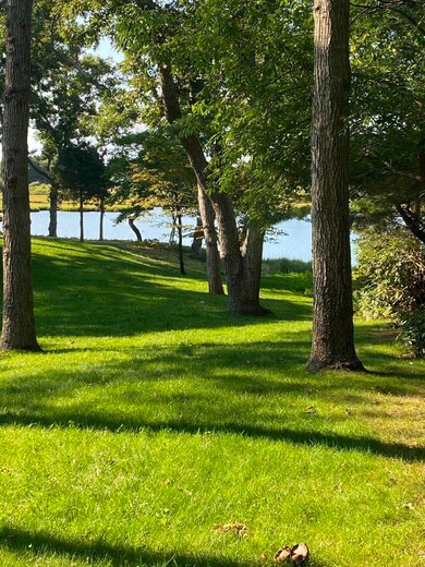 59 Brush Pond Rd, Oak Bluffs, MA 02557 - photo 3