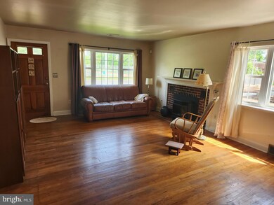 40 N 9th St, Quakertown, PA 18951 - photo 5