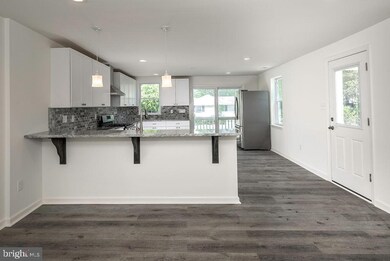 763 Mayhew Ave, Swedesboro, NJ 08085 - photo 5