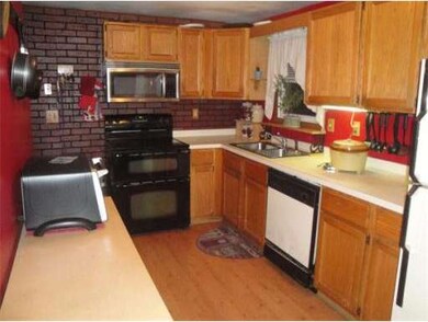 1704 Shirley Rd, Lancaster, MA 01523 - photo 4