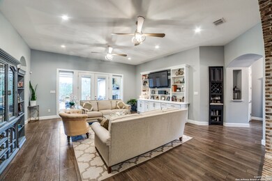 1st Living Area