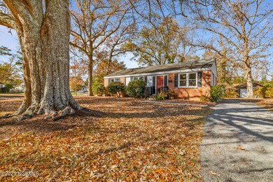 413 Houston Rd, Jacksonville, NC 28540 - photo 3