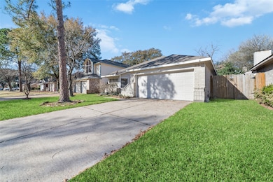 8603 Spring Green Dr, Houston, TX 77095 - photo 3