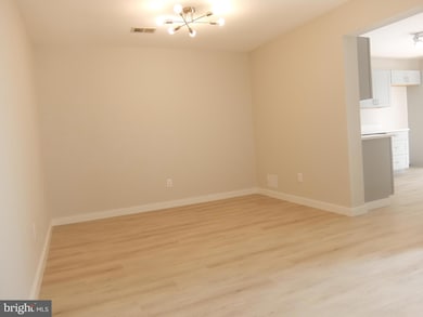 2303 Pheasant Run, Monmouth Junction, NJ 08852 - photo 5