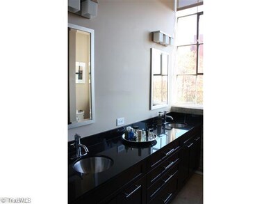Master Bath/Spa.