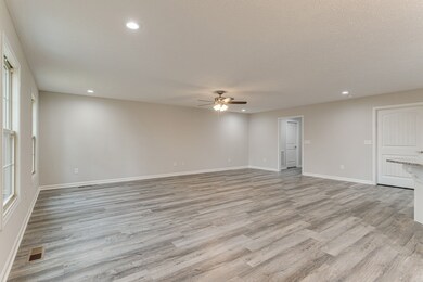 308 Fredonia Rd, Manchester, TN 37355 - photo 6