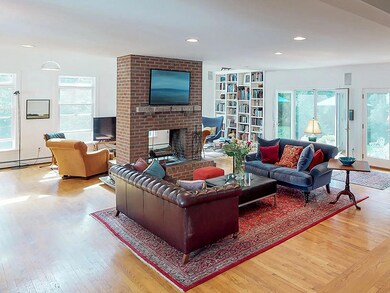 Living rm with double sided FP