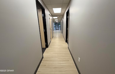 2820 19th Ave S, Grand Forks, ND 58201 - photo 6