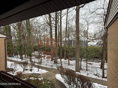 7 Pine Cluster Cir unit G, Manalapan, NJ 07726 - photo 4