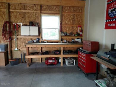 Miles-gar bench