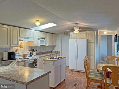 375 Graham Branch Rd unit 134, Seaford, DE 19973 - photo 5