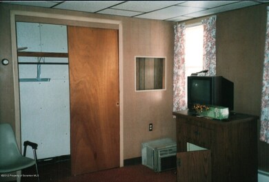 1807 Price St, Scranton, PA 18504 - photo 4