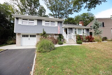 32 Lexington Dr, Metuchen, NJ 08840 - photo 3