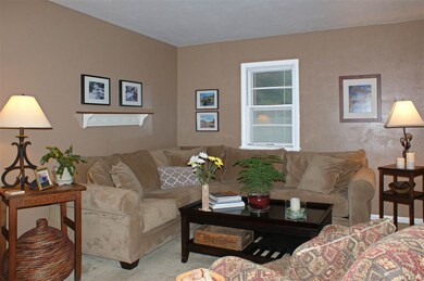 3422 Mcclain Dr, Cedar Falls, IA 50613 - photo 6