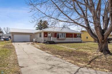 260 Maple St, Kindred, ND 58051 - photo 2