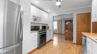 203 Burch Dr, Coraopolis, PA 15108 - photo 7