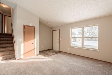 3123 Falcon Bridge Dr, Columbus, OH 43232 - photo 7